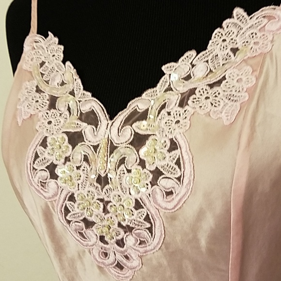 Xs Fredricks of Hollywood shimmering pearl & seq - Picture 3 of 8